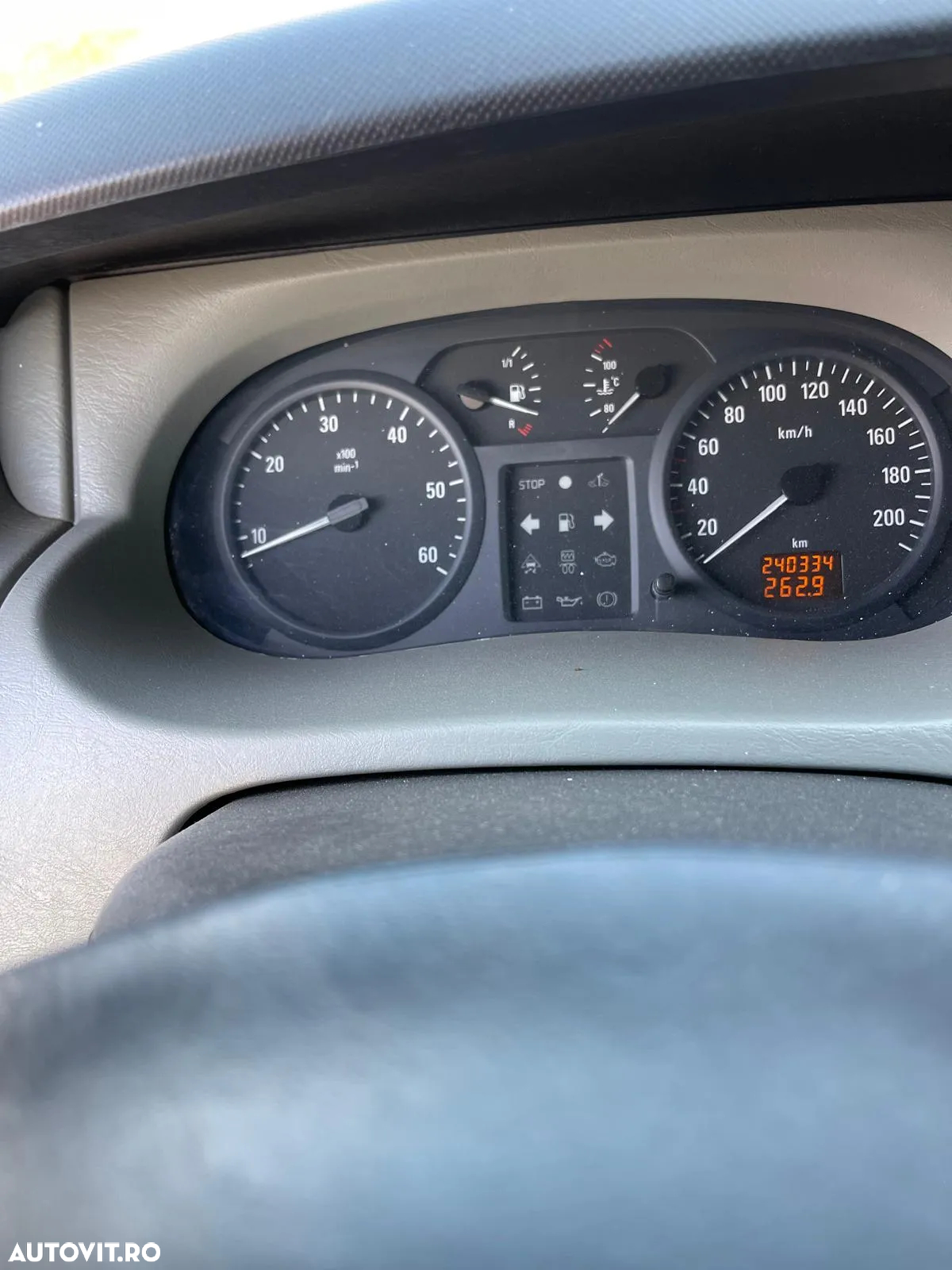 Opel Vivaro - 5