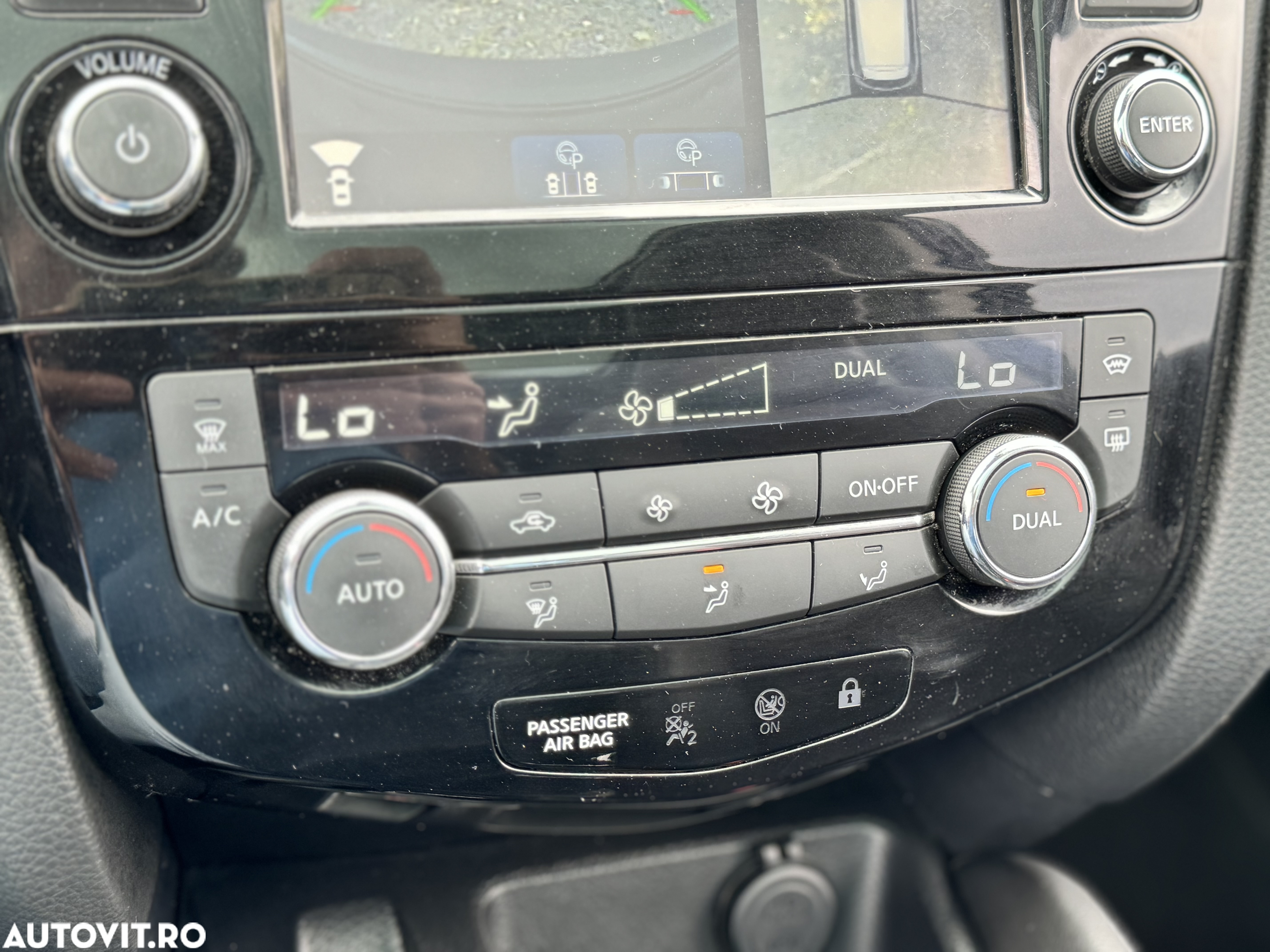Nissan Qashqai 1.6 DCI Xtronic TEKNA+ - 24
