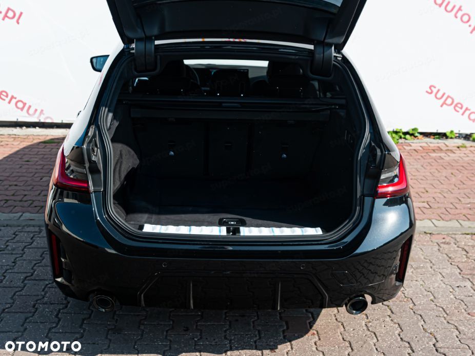 BMW Seria 3 330i xDrive M Sport - 14