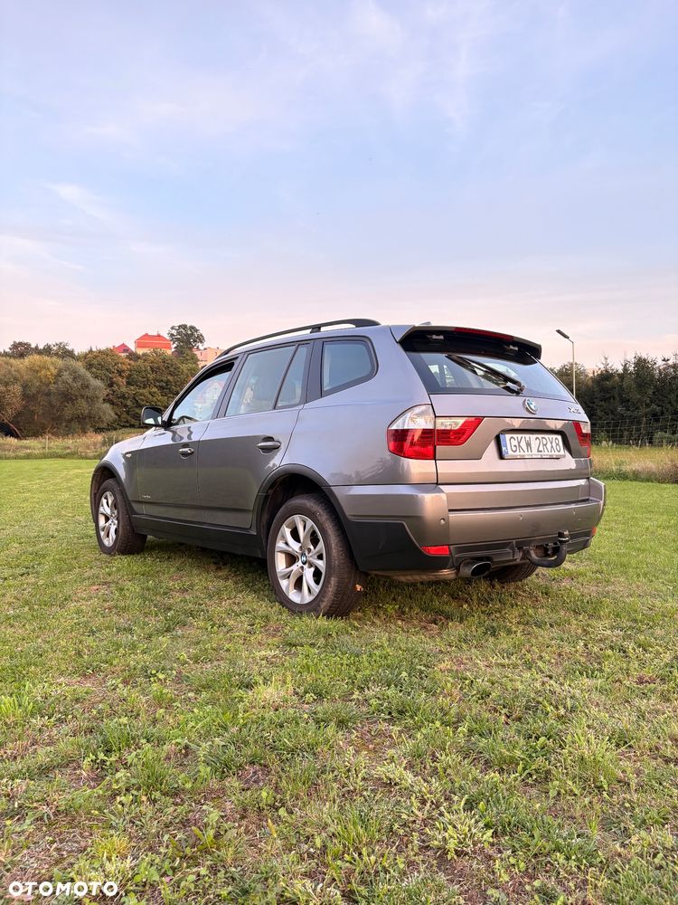 BMW X3 xDrive18d - 6