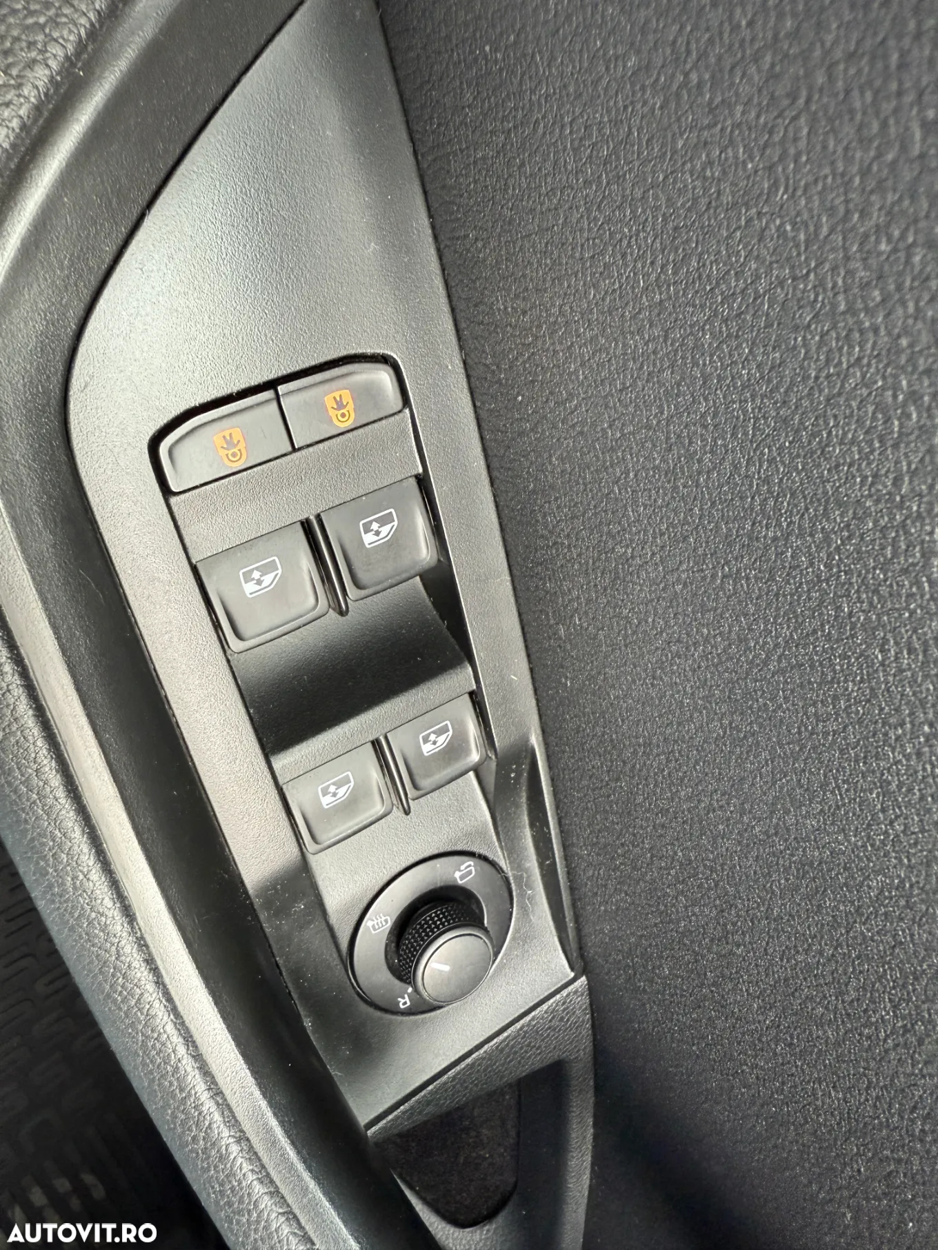 Skoda Superb 2.0 TDI DSG Ambition - 11