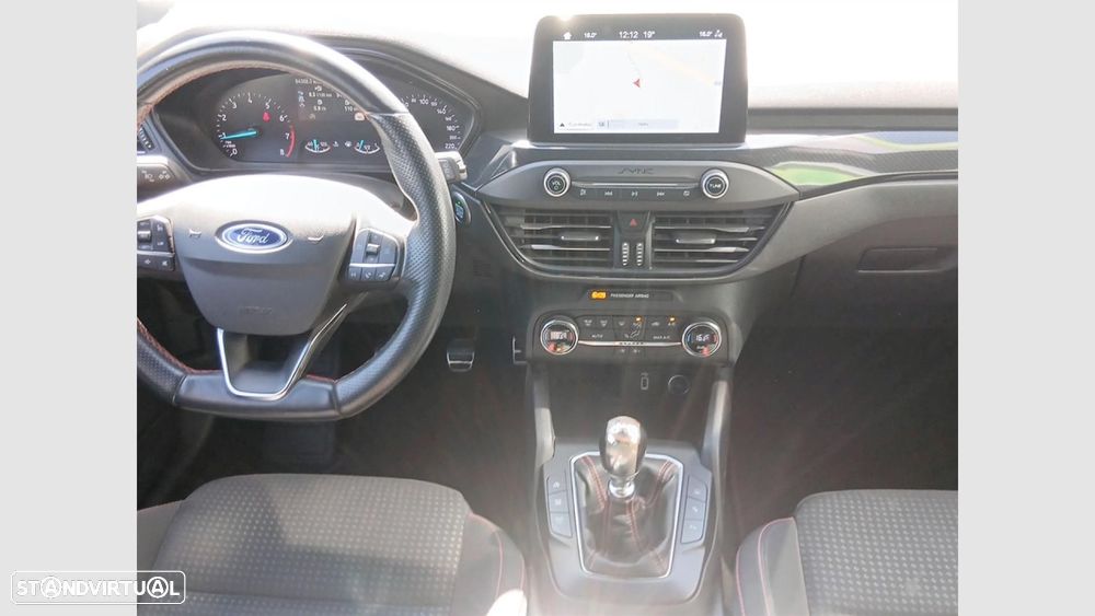 Ford Focus SW 1.0 EcoBoost MHEV ST-Line - 19