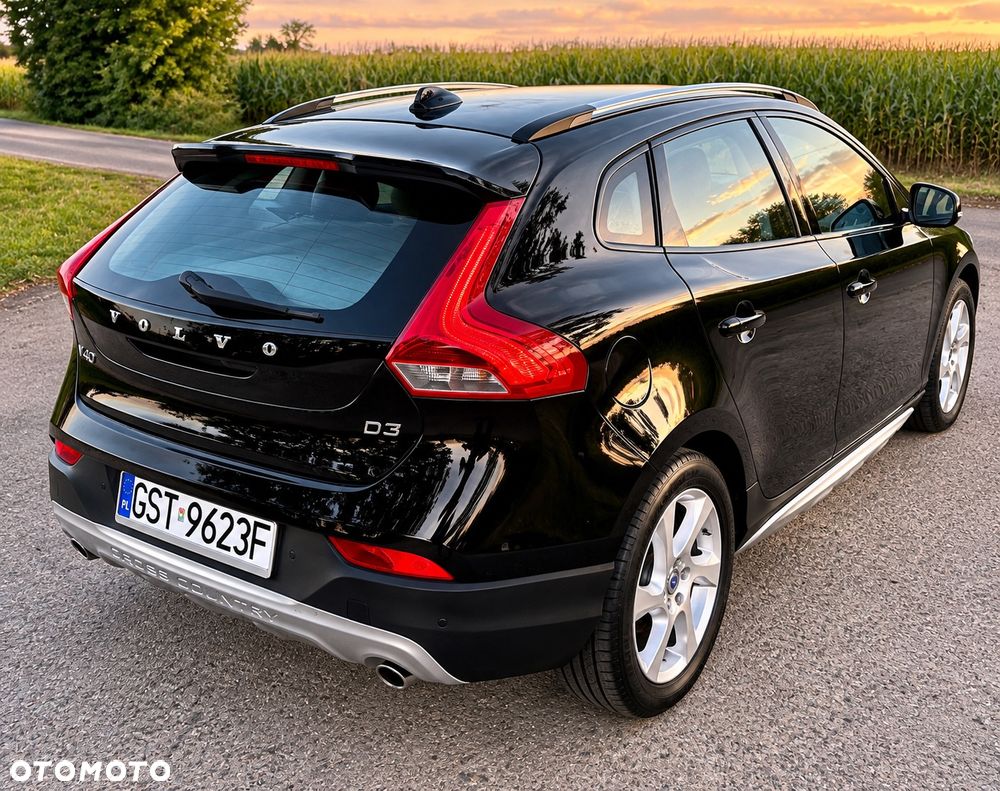 Volvo V40 D3 Summum - 4