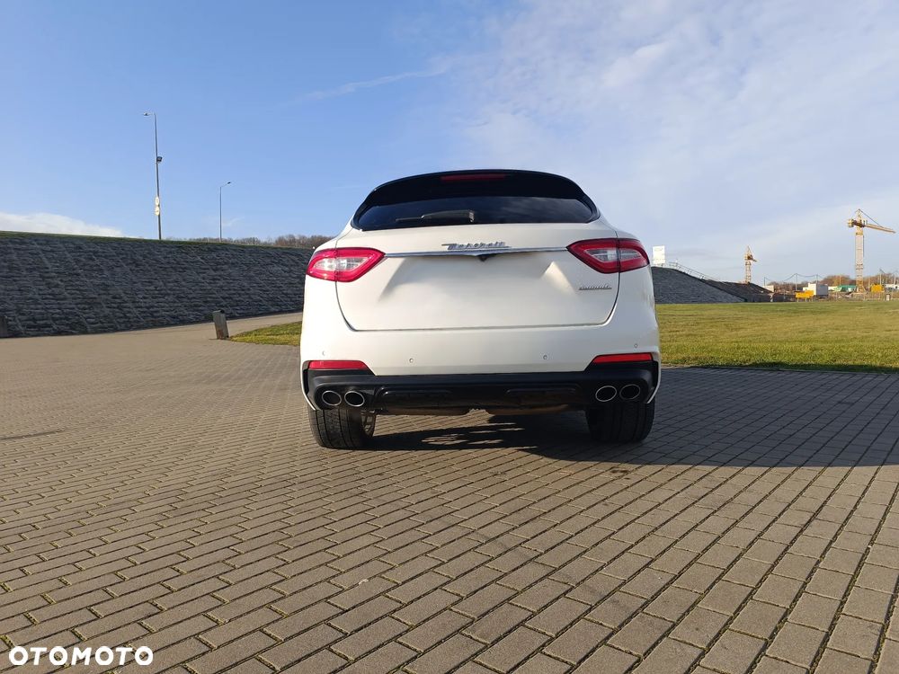 Maserati Levante Q4 - 4