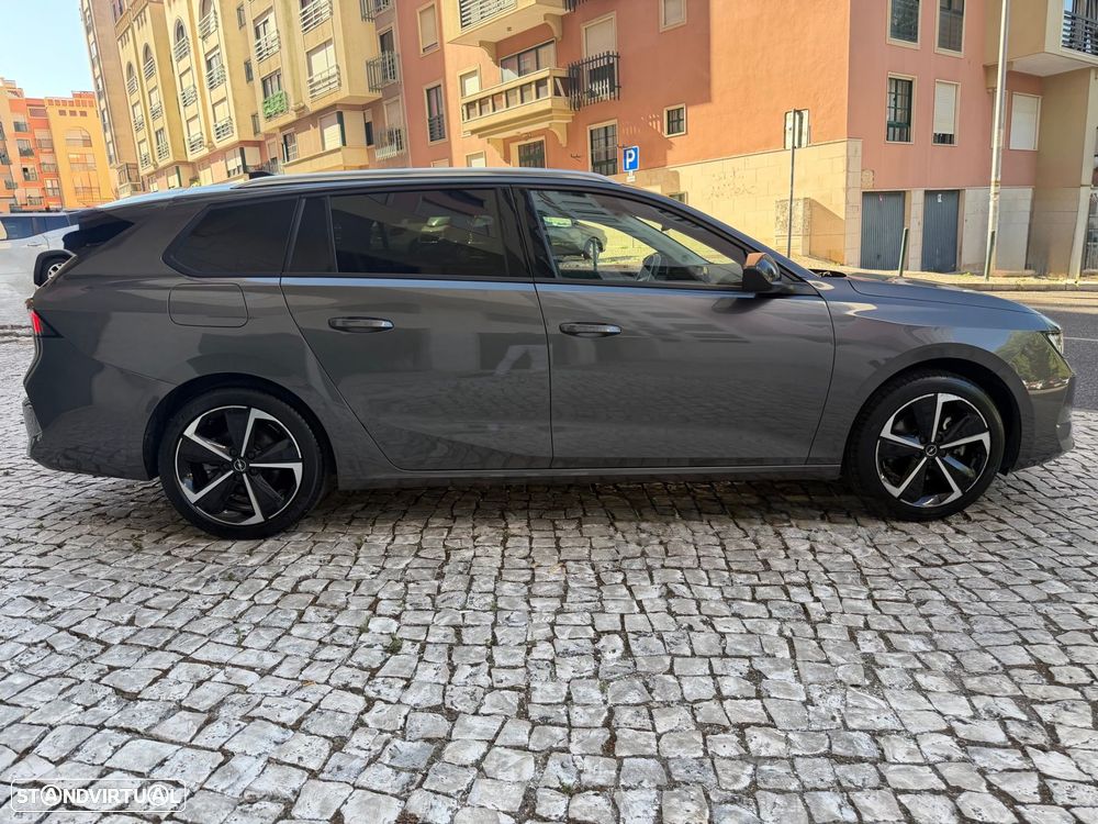 Opel Astra Sports Tourer 1.5 D Elegance - 4