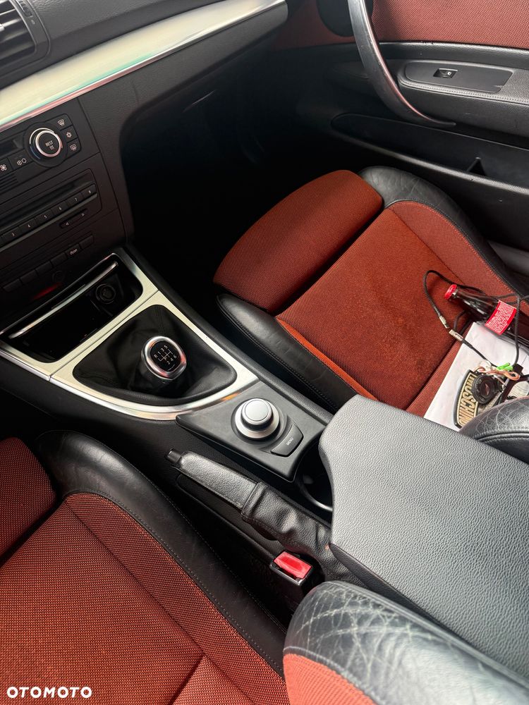 BMW Seria 1 123d - 11