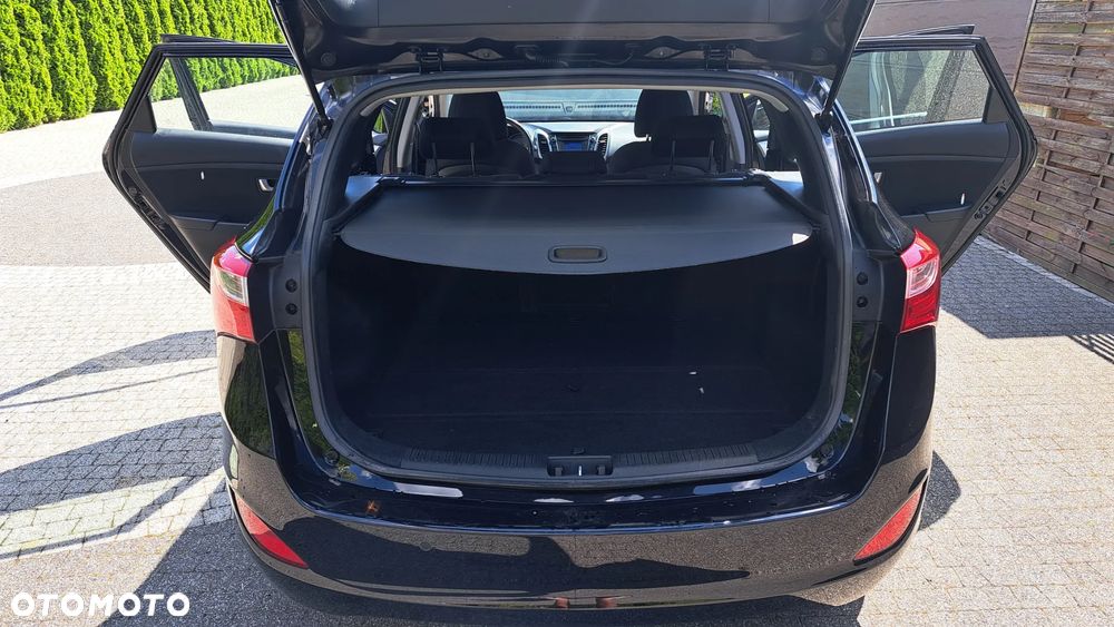 Hyundai i30 1.6 Comfort - 21
