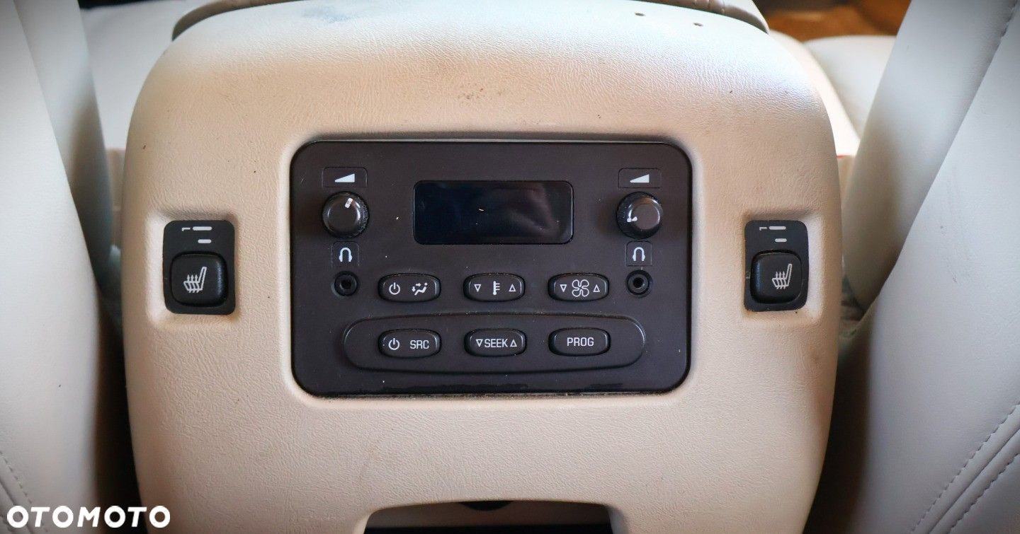 Cadillac Escalade - 26