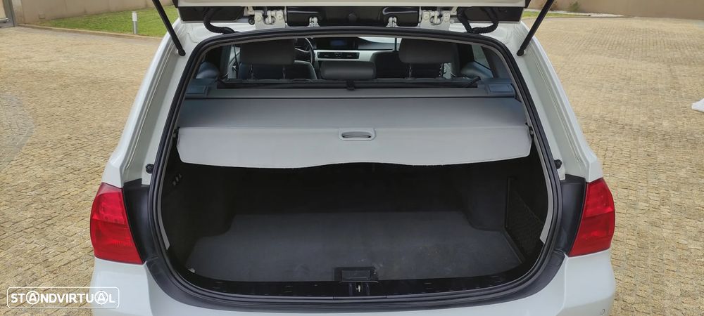 BMW 318 d Touring Sport Line - 10