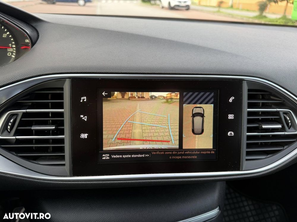 Peugeot 308 PureTech 110 Stop & Start Style - 11