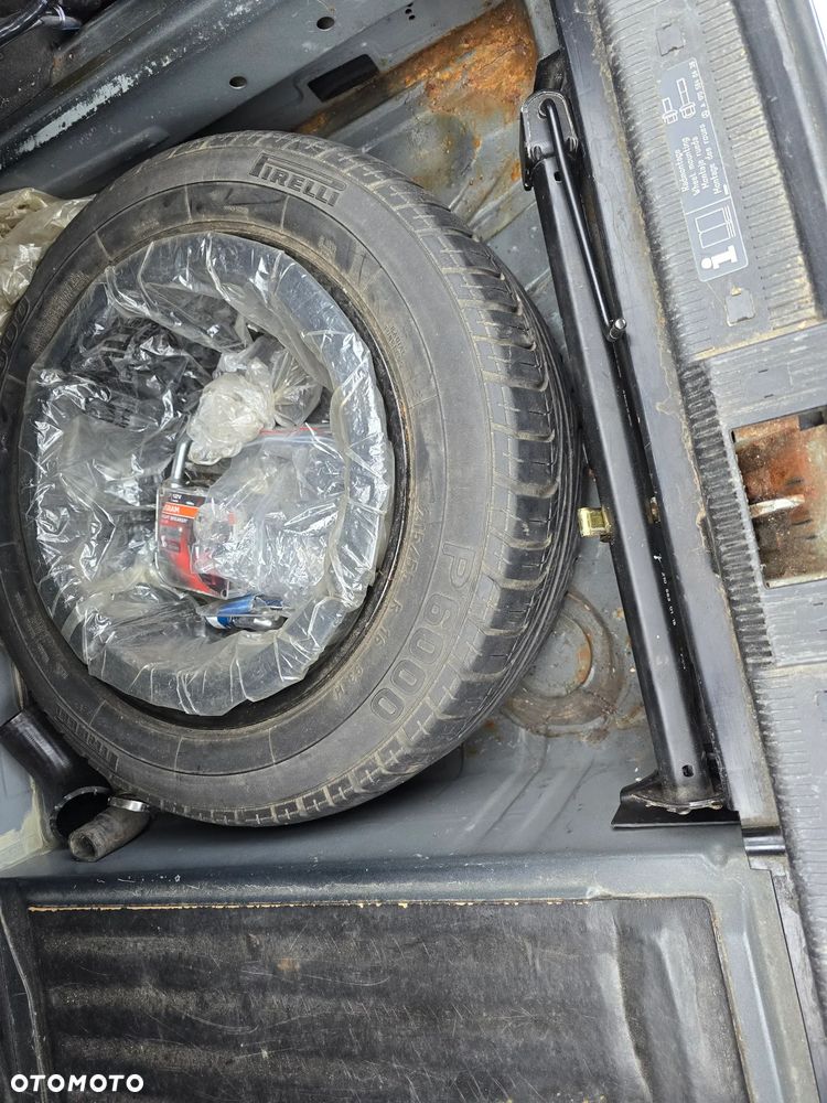 Mercedes-Benz Klasa E 250 TD Avantgarde - 14