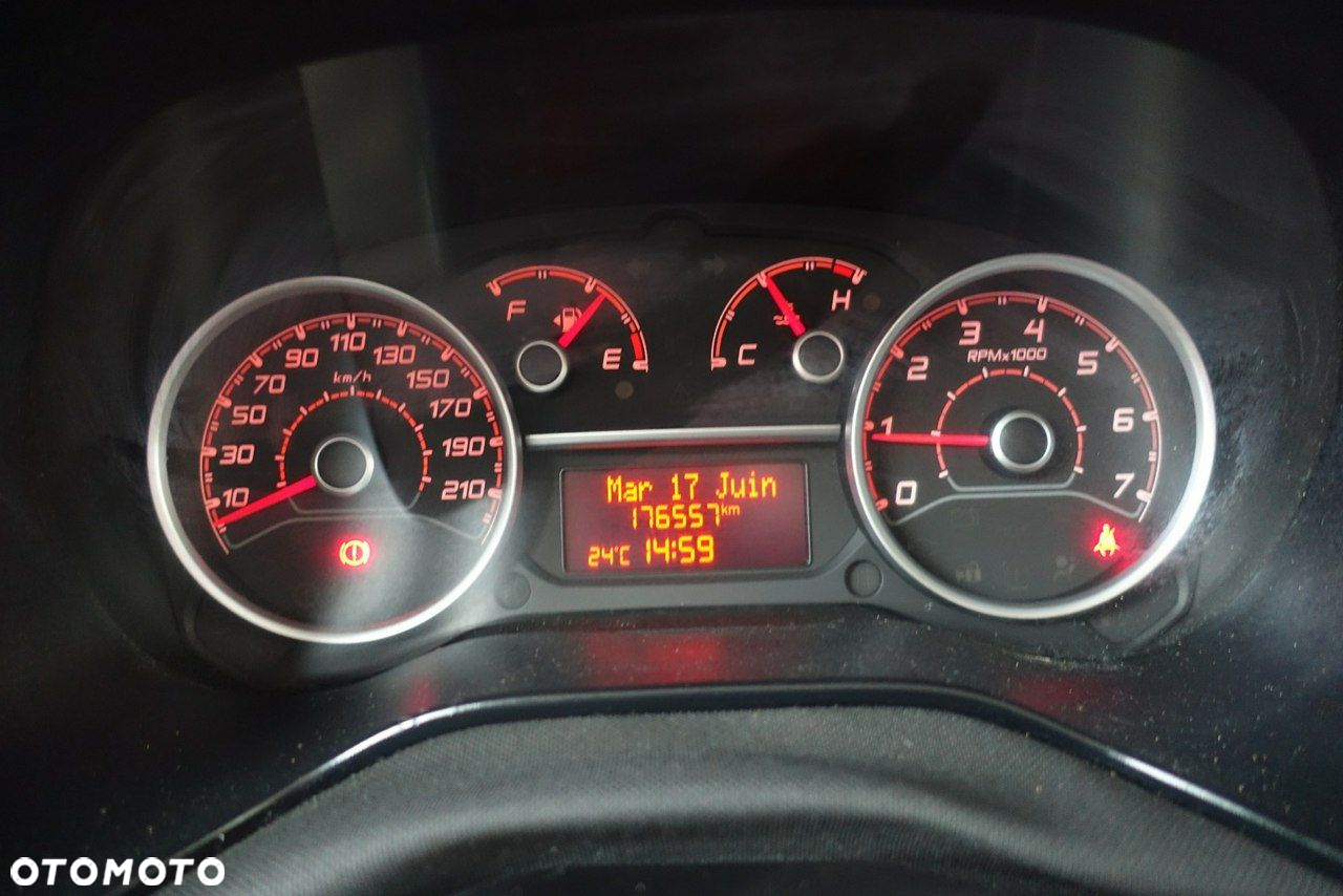 Fiat Doblo - 17