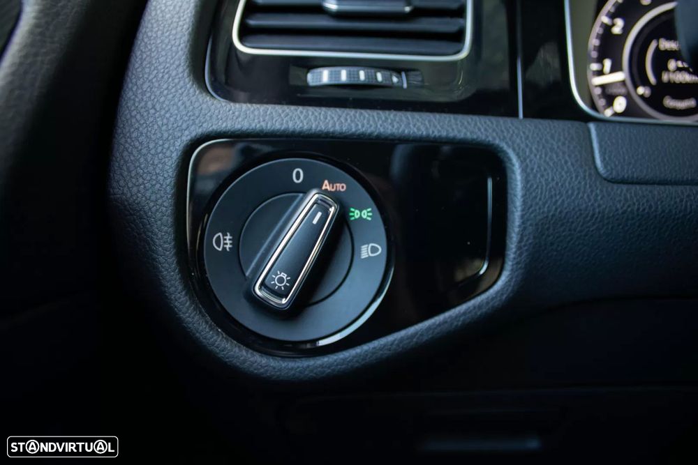 VW Golf 2.0 TSI GTi TCR DSG - 37