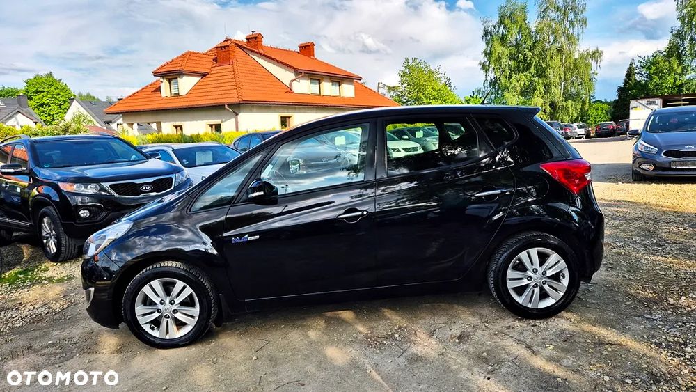 Hyundai ix20 1.4 Premium blue - 20