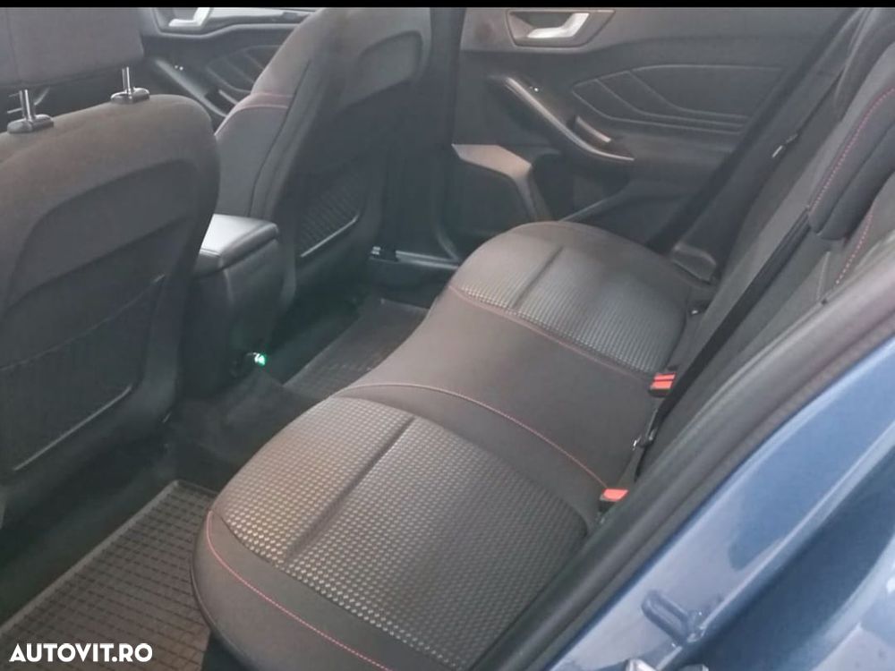 Ford Focus 1.5 EcoBoost ST-Line - 14