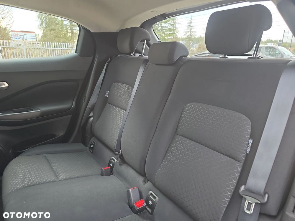 Nissan Juke 1.0 DIG-T Acenta DCT - 17