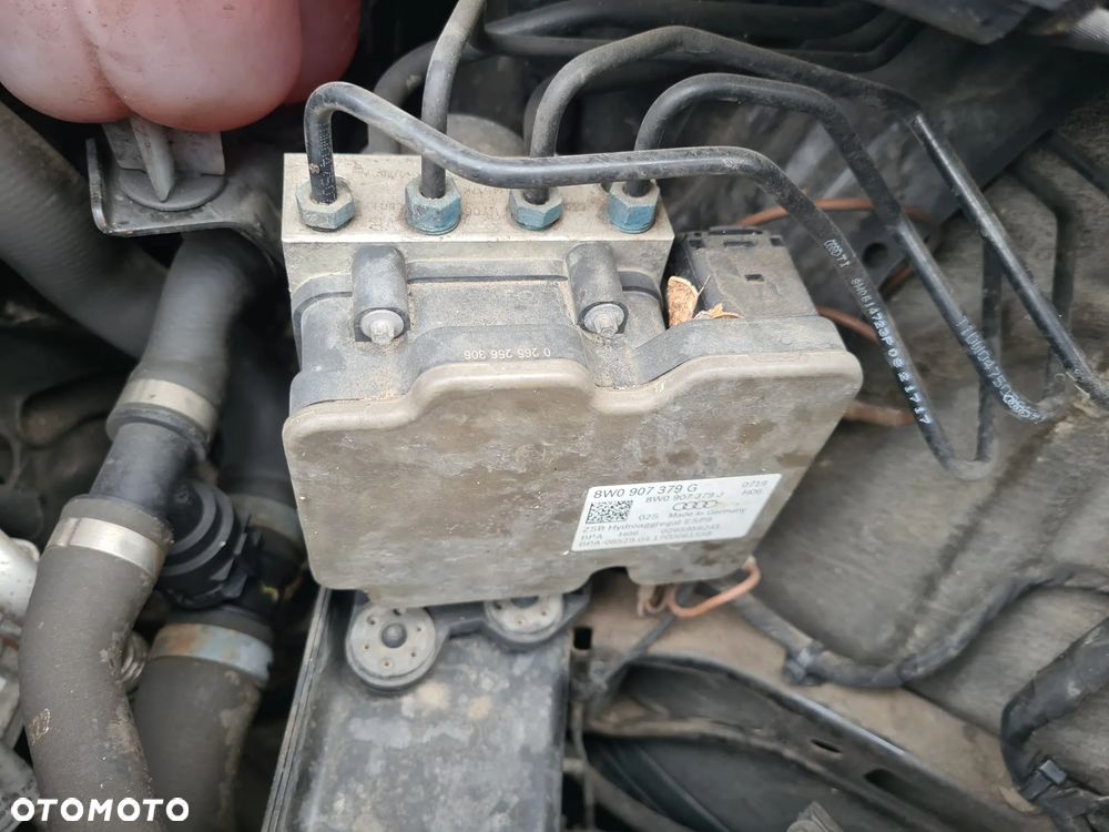 Audi A5 5F 16-24 kod lakieru LY9B SILNIK 2.0TDI DETA Wszystkie części potrzebujesz czegoś dzwoń - 15