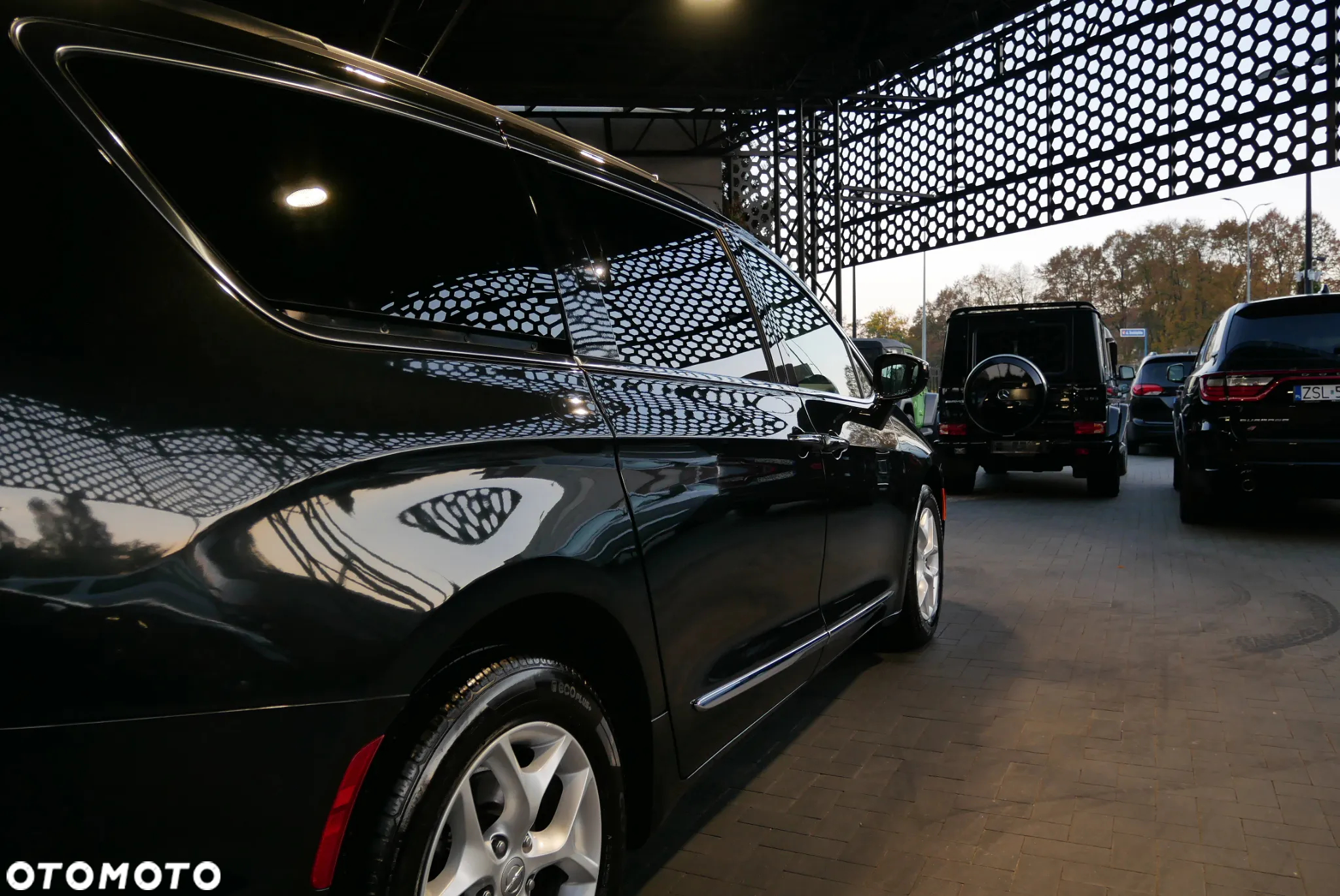 Chrysler Pacifica - 40