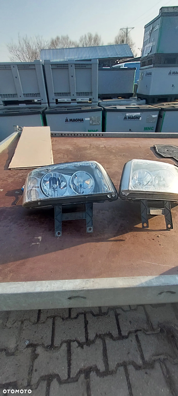 reflektor lampa vw t5 multivan przód