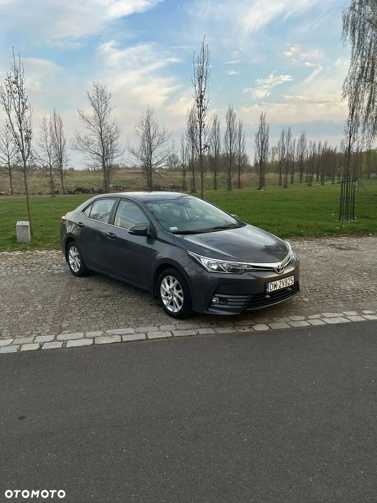 Toyota Corolla 1.6 Comfort - 3