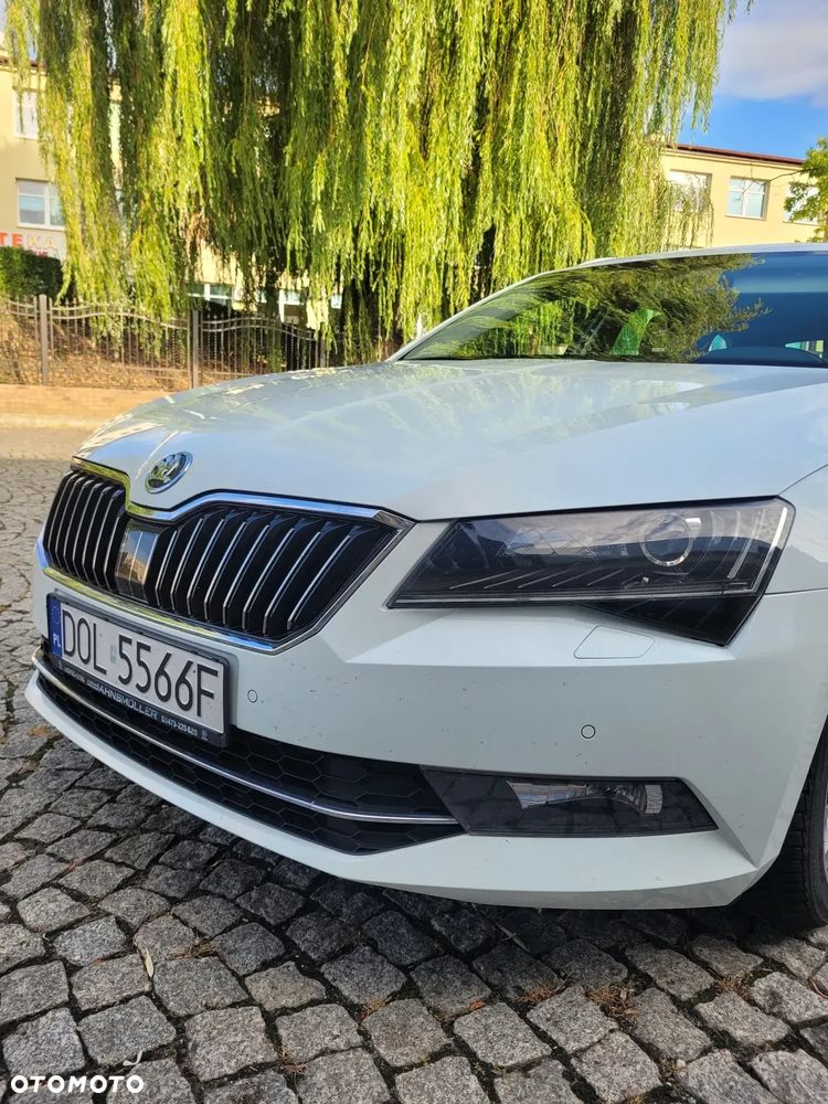 Skoda Superb 2.0 TDI SCR L&K DSG - 19