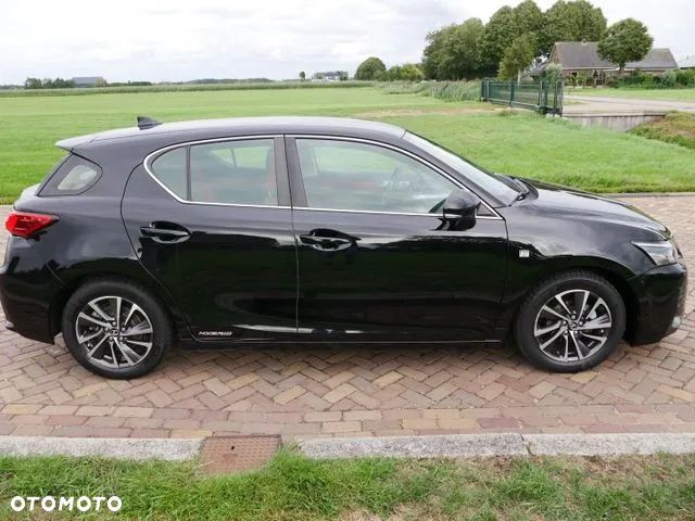 Lexus CT 200h Limited Edition - 8
