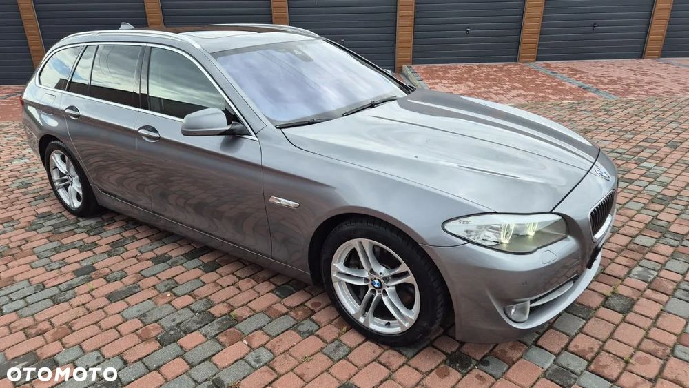 BMW Seria 5 535d Touring Sport-Aut Luxury Line - 2
