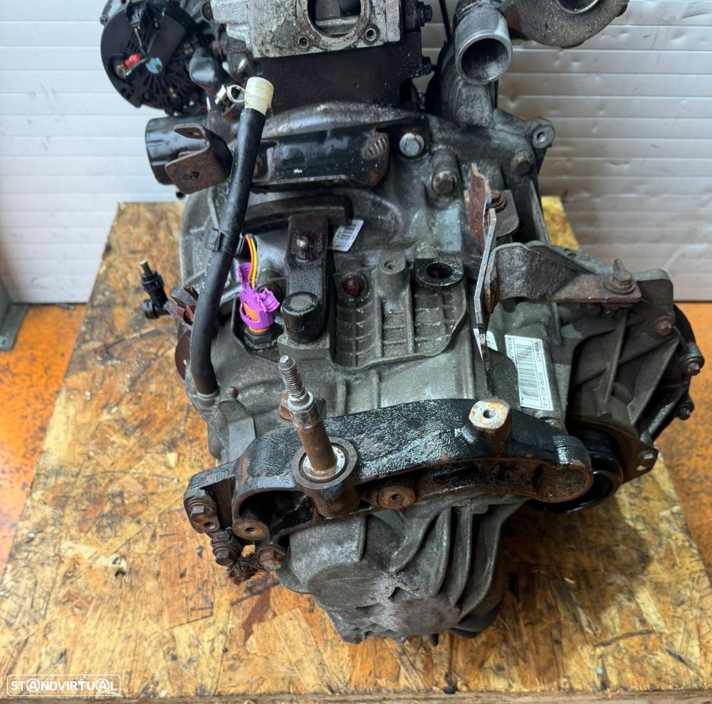 Caixa de Velocidades Renault Trafic II/Opel Vivaro 1.9Dci Ref: PK5019