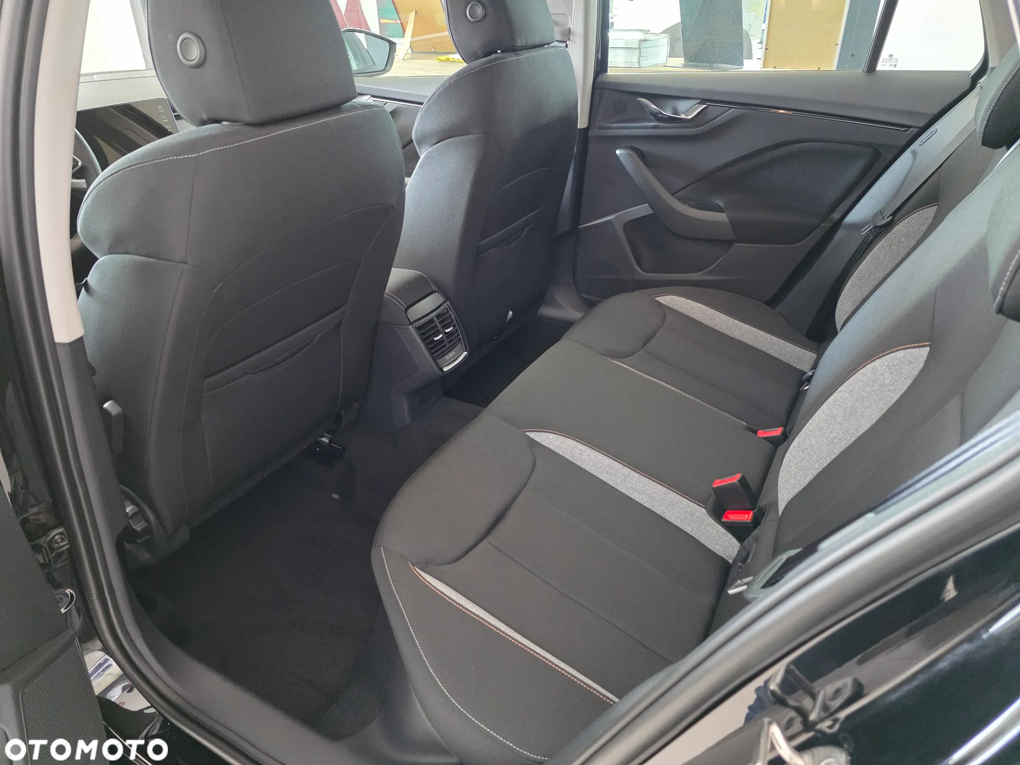 Skoda Kamiq 1.0 TSI Edition 130 - 9