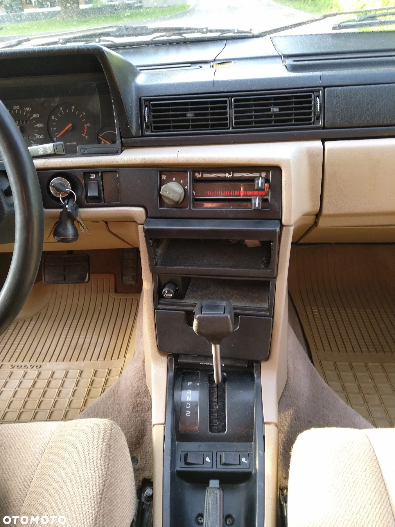 Volvo Seria 700 - 25
