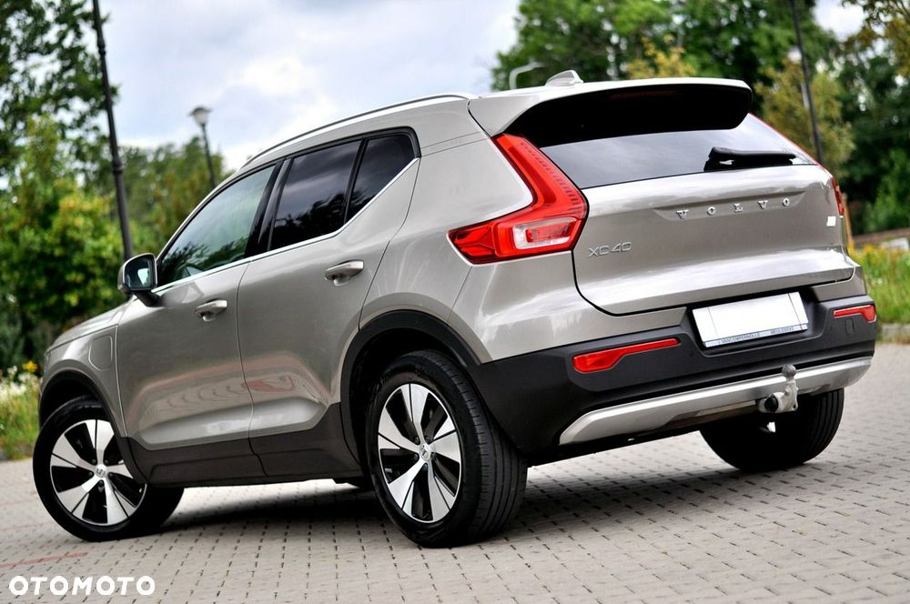 Volvo XC 40 T4 Plug-In Hybrid Plus Dark - 33