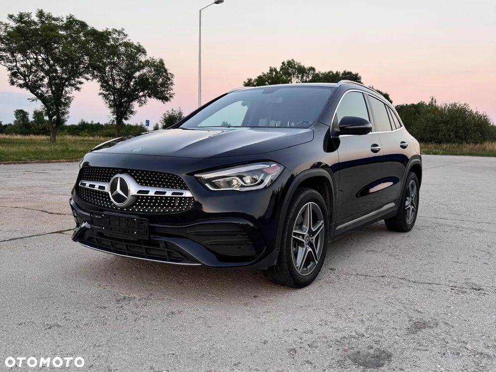 Mercedes-Benz GLA 250 8G-DCT AMG Line - 1