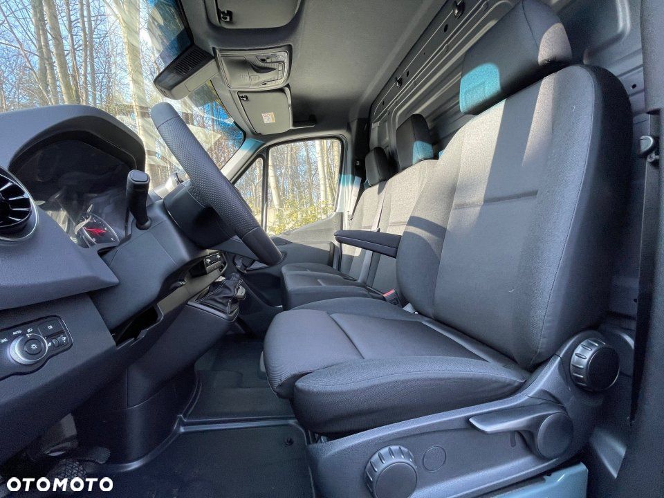 Mercedes-Benz Sprinter - 8
