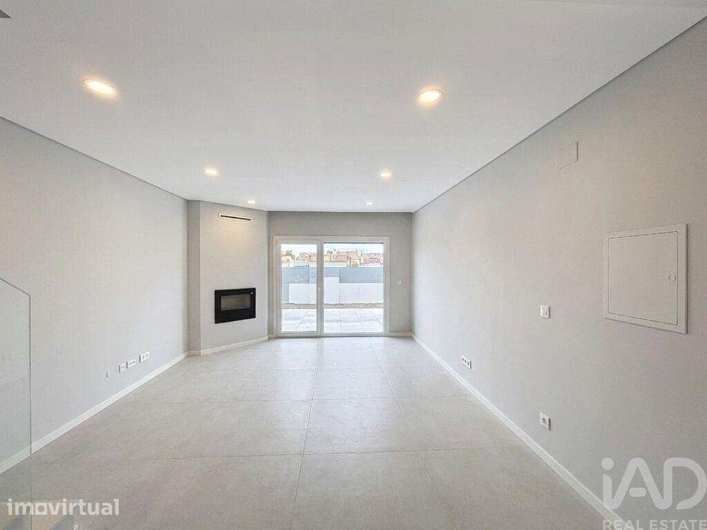 Casa T3 em Fernão Ferro de 119,00 m2 - Grande imagem: 5/19
