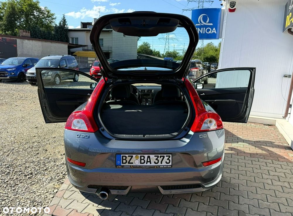Volvo C30 D2 DRIVe R-Design - 12