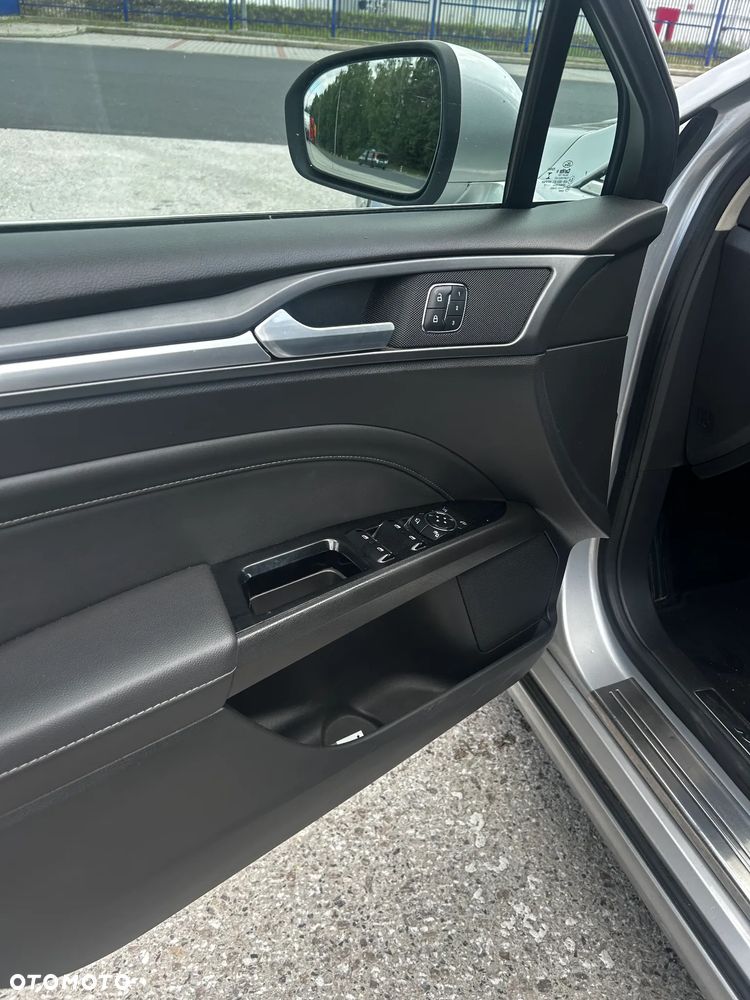 Ford Mondeo 2.0 TDCi Titanium PowerShift - 14
