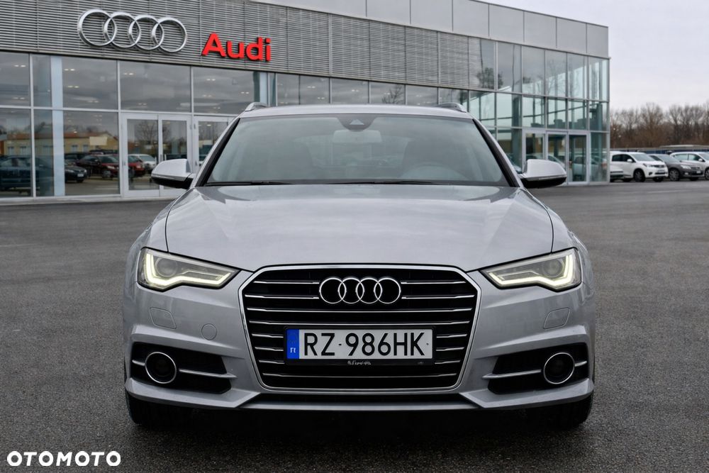 Audi A6 Avant - 1
