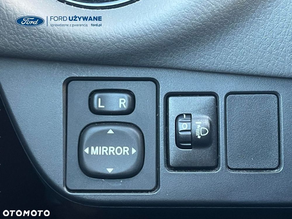 Toyota Yaris 1.5 Premium - 13