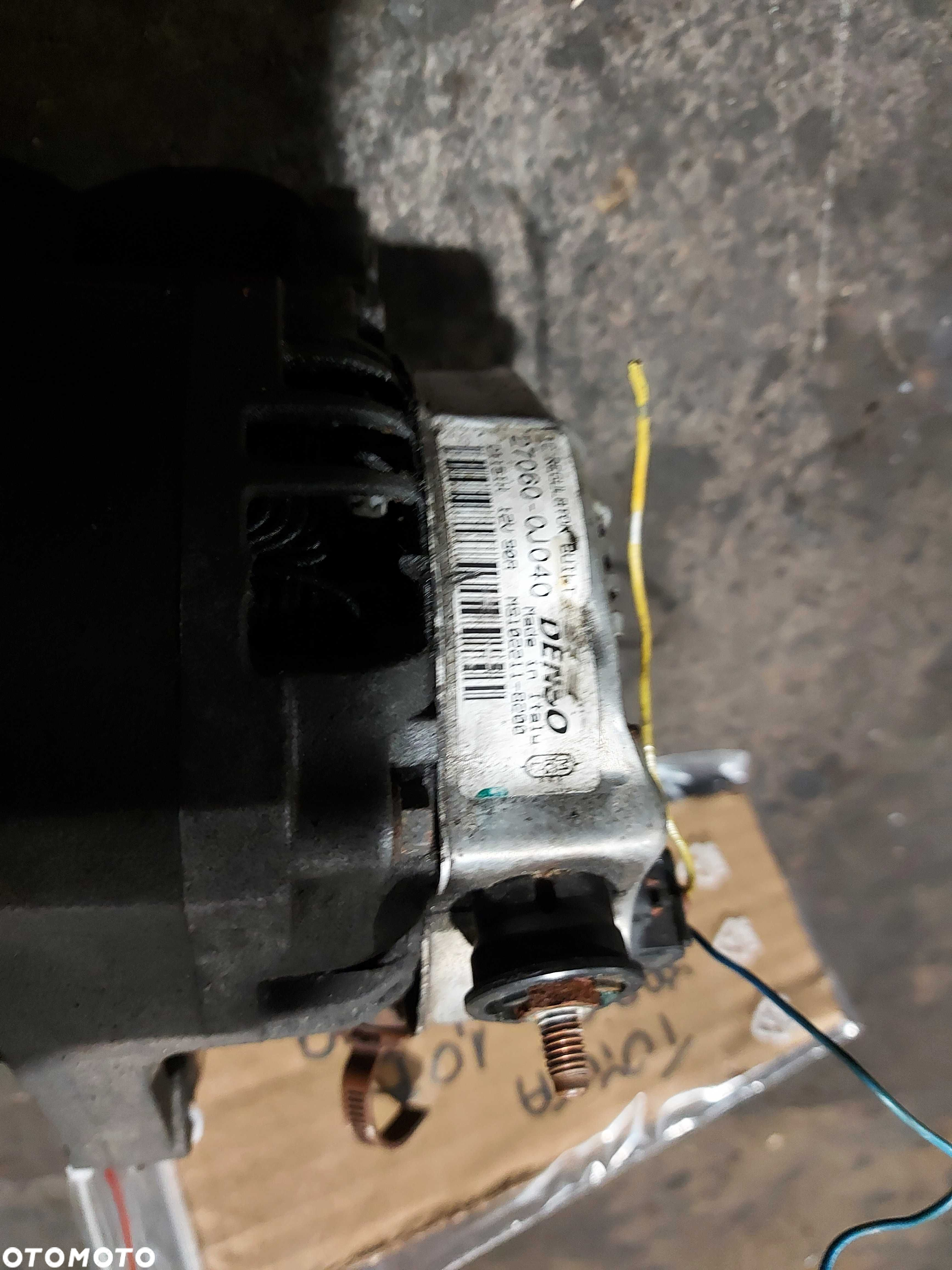 Toyota Yaris I alternator 1,0 B 27060-0J040 FV dostawa - 2