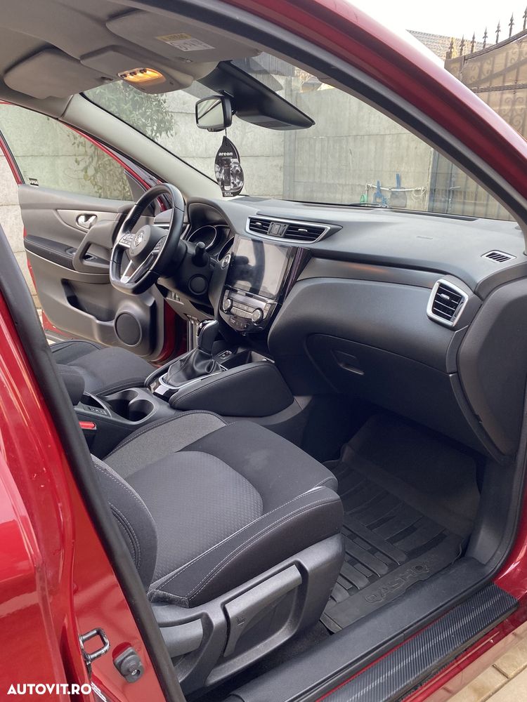 Nissan Qashqai 1.2 DIG-T Xtronic N-Connecta - 9