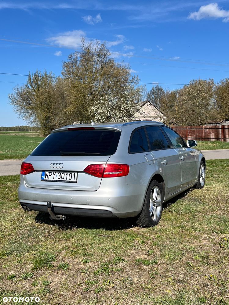 Audi A4 Avant 2.0 TDI - 10