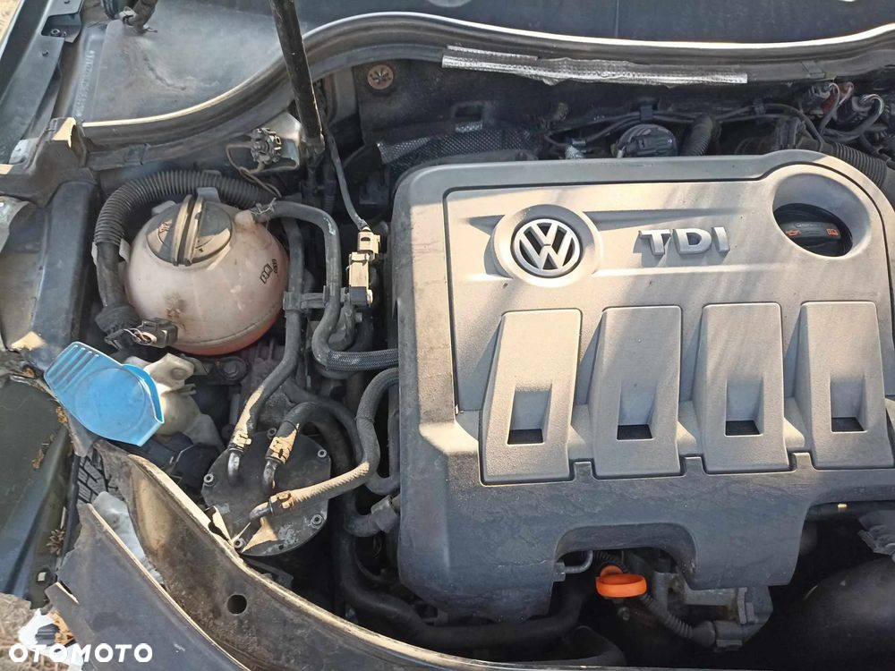 Volkswagen Passat 2.0 TDI Highline - 4