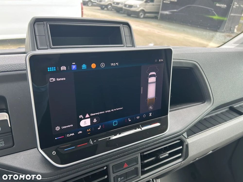 Volkswagen Crafter KONTENER+WINDA/AUTOMAT/35 Podwozie z pojedynczą kabiną 2,0 l 163 KM manual r. o.: 4490 mm - 26