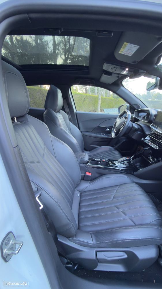 Peugeot e-2008 156 GT Exclusive - 2