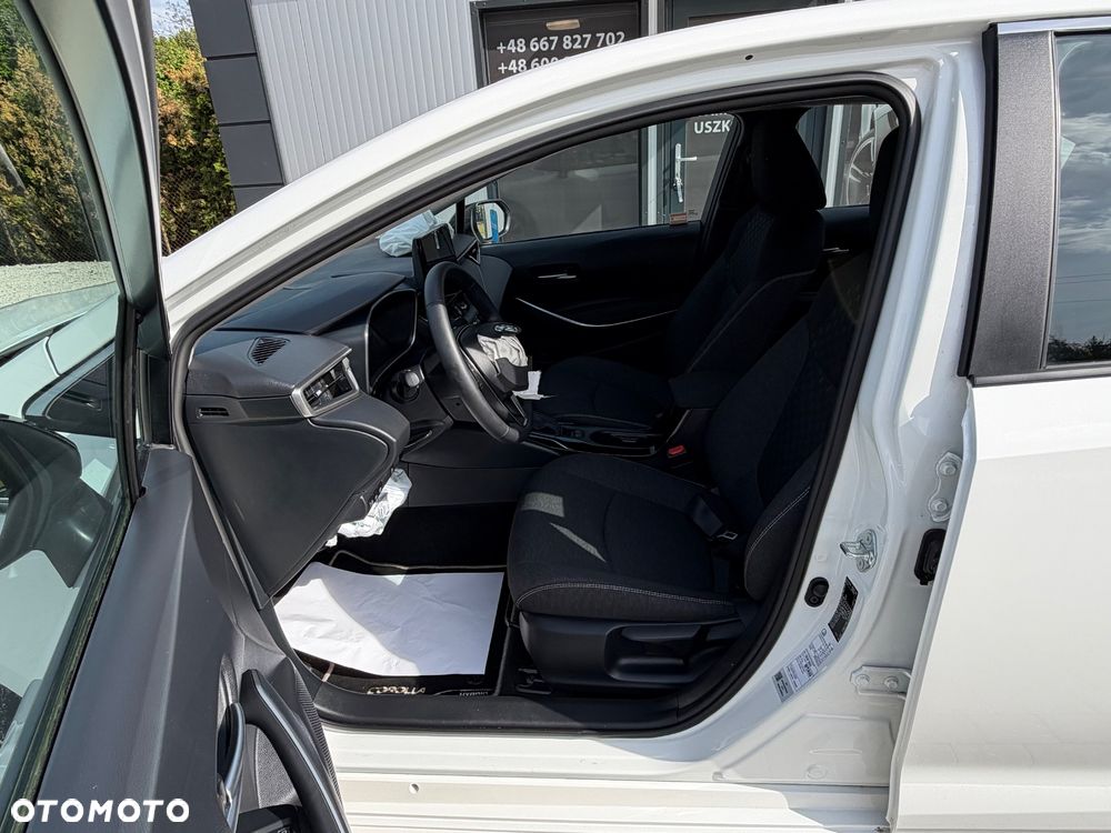 Toyota Corolla 1.8 Hybrid Comfort - 13