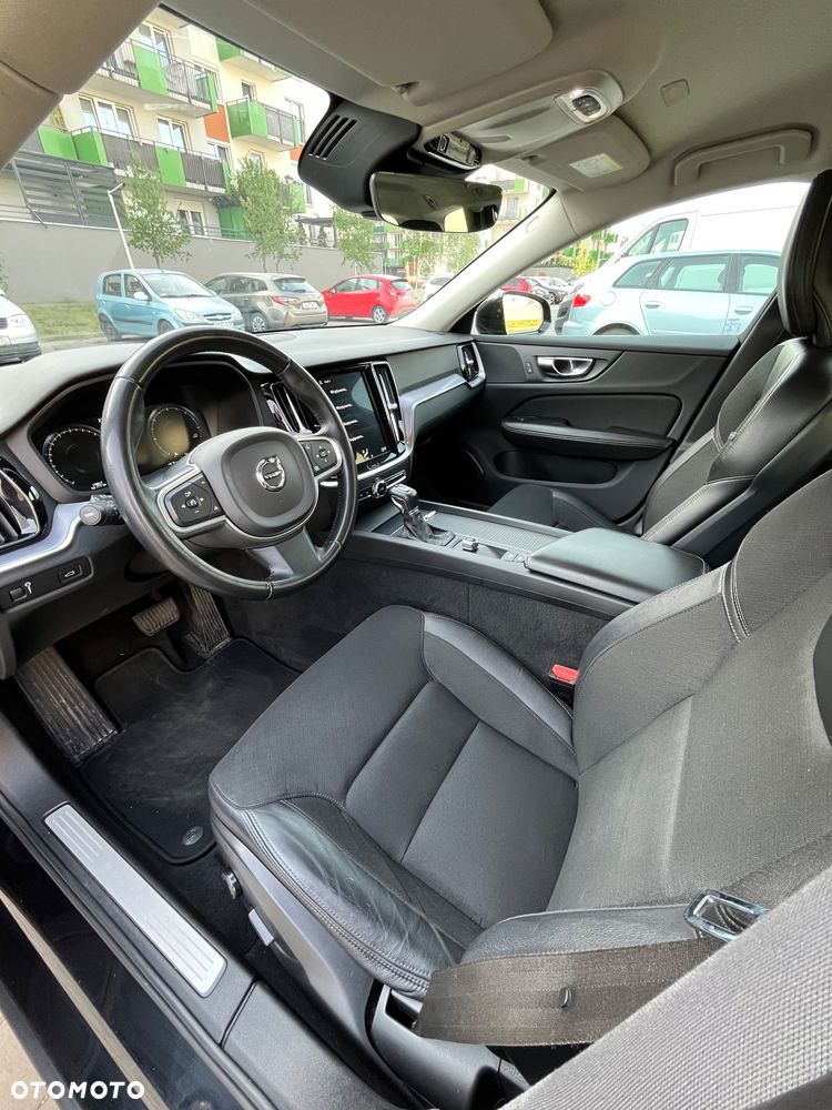 Volvo V60 D3 Geartronic Momentum Pro - 25