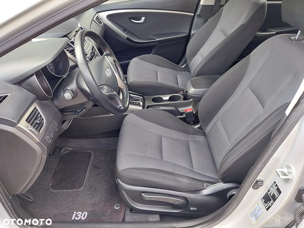 Hyundai i30 1.6 Automatik Style - 5