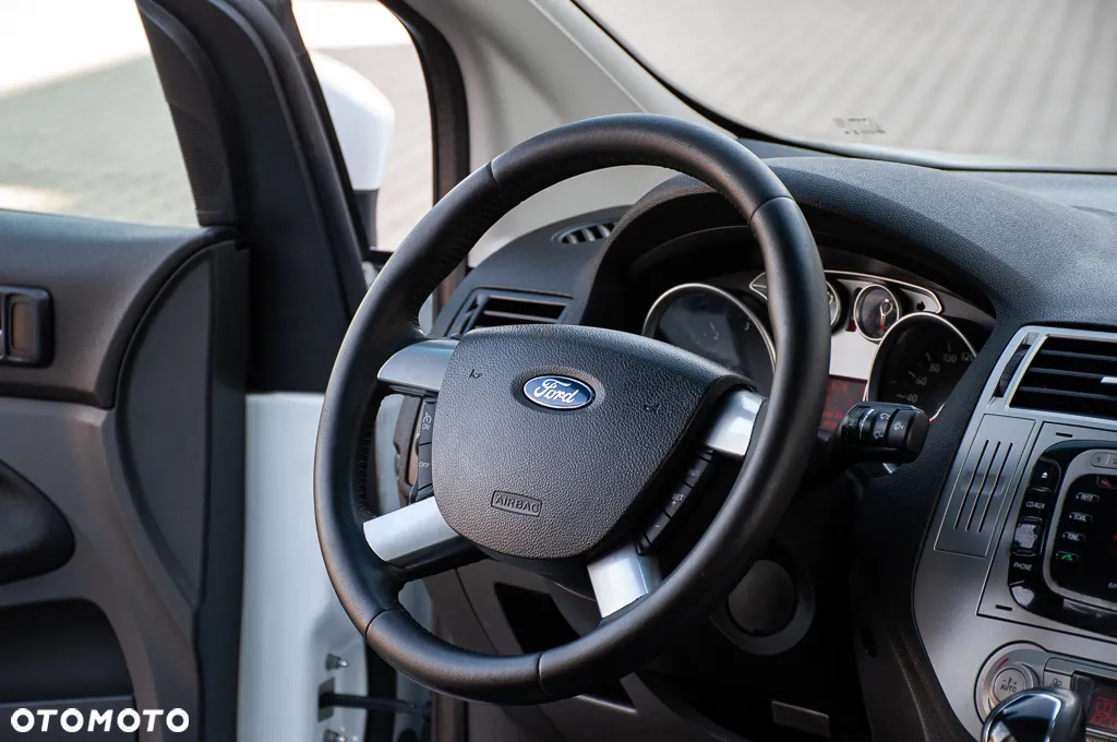 Ford Kuga 2.0 TDCi 4WD Titanium - 28
