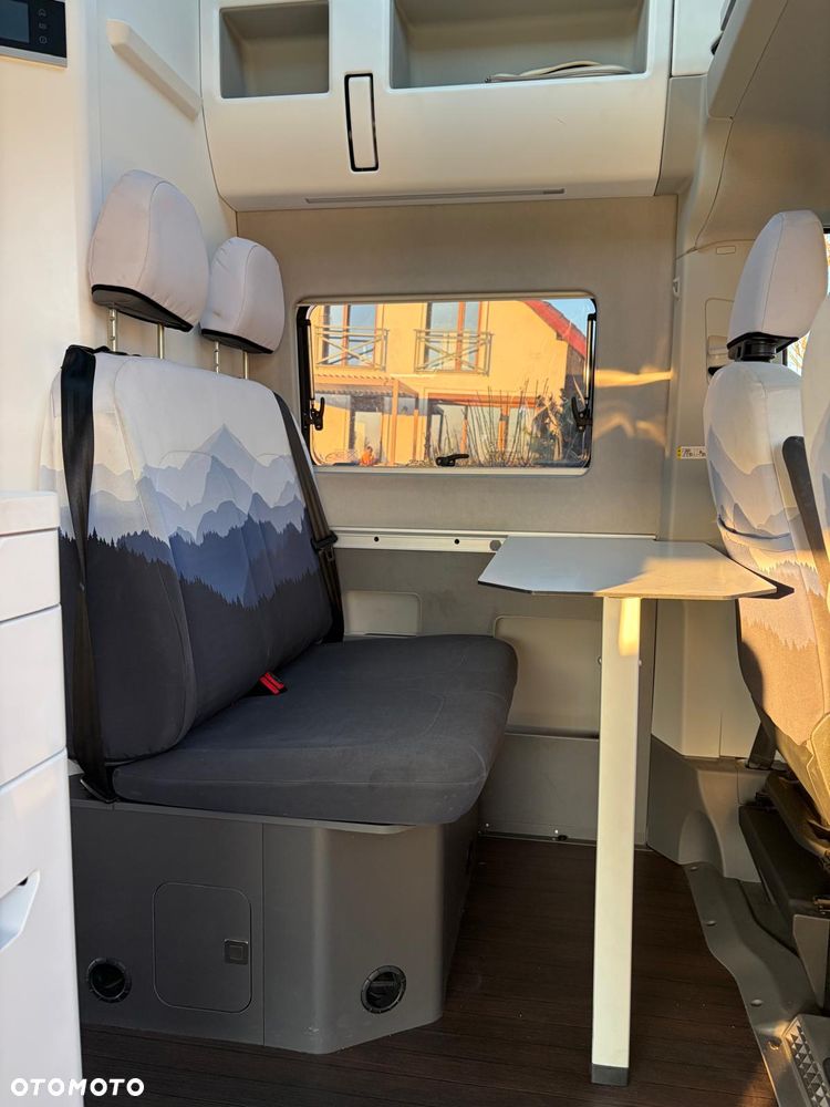 Volkswagen Grand California - 9