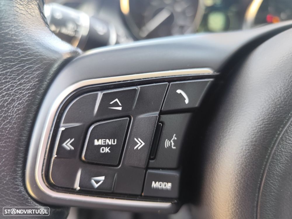 Jaguar E-Pace 2.0 i4D S - 25